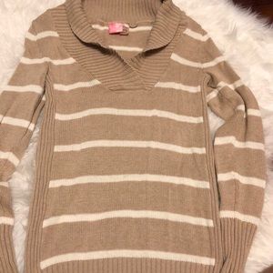 Maternity sweater